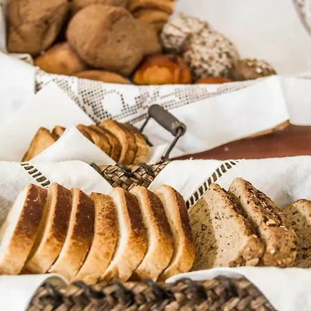 بيت شباب Internacional Azores Boutique *