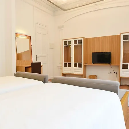 Internacional Azores Boutique *