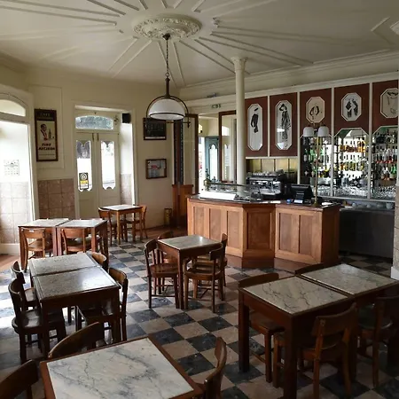 Internacional Azores Boutique بيت شباب *