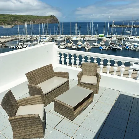 Internacional Azores Boutique Hostel