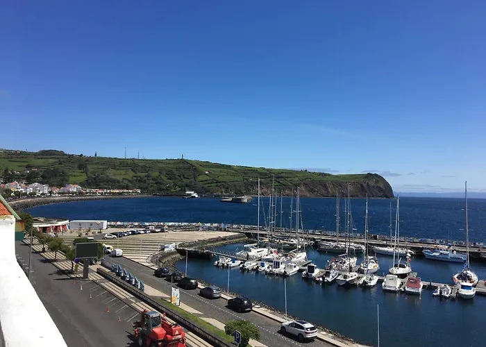 Internacional Azores Boutique *