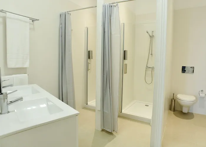 Internacional Azores Boutique Hostel *