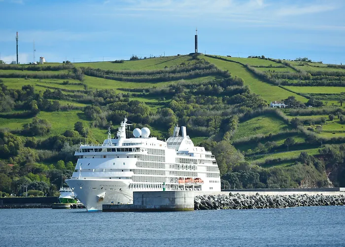 Internacional Azores Boutique