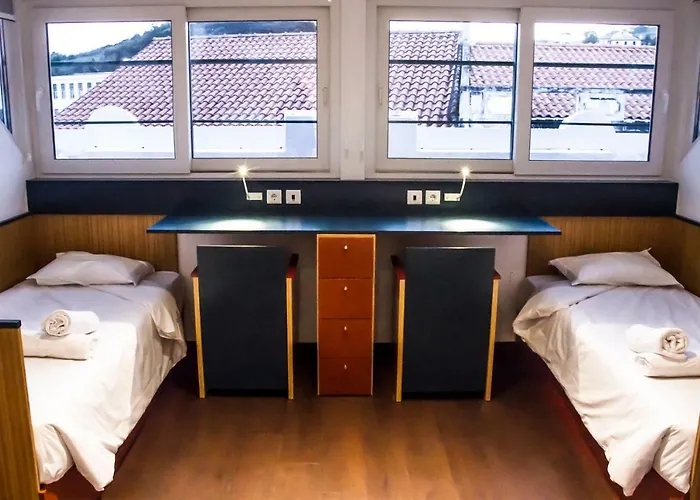 Hostel Internacional Azores Boutique